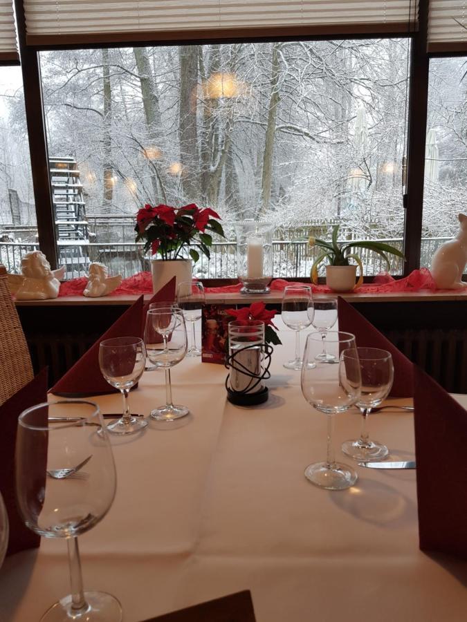 Hotel Und Weingut Karlsmuehle Mertesdorf ภายนอก รูปภาพ