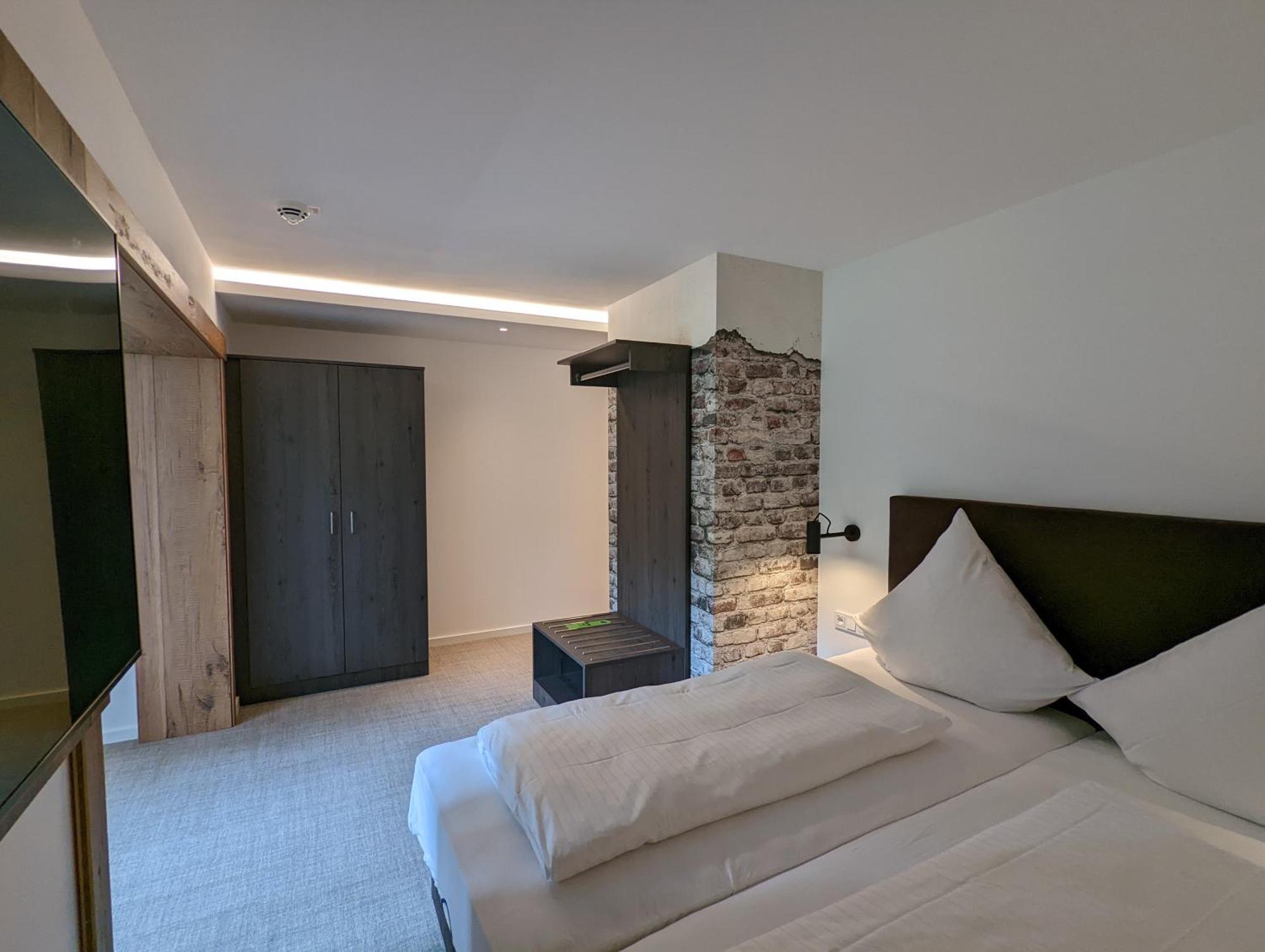 Hotel Und Weingut Karlsmuehle Mertesdorf ภายนอก รูปภาพ