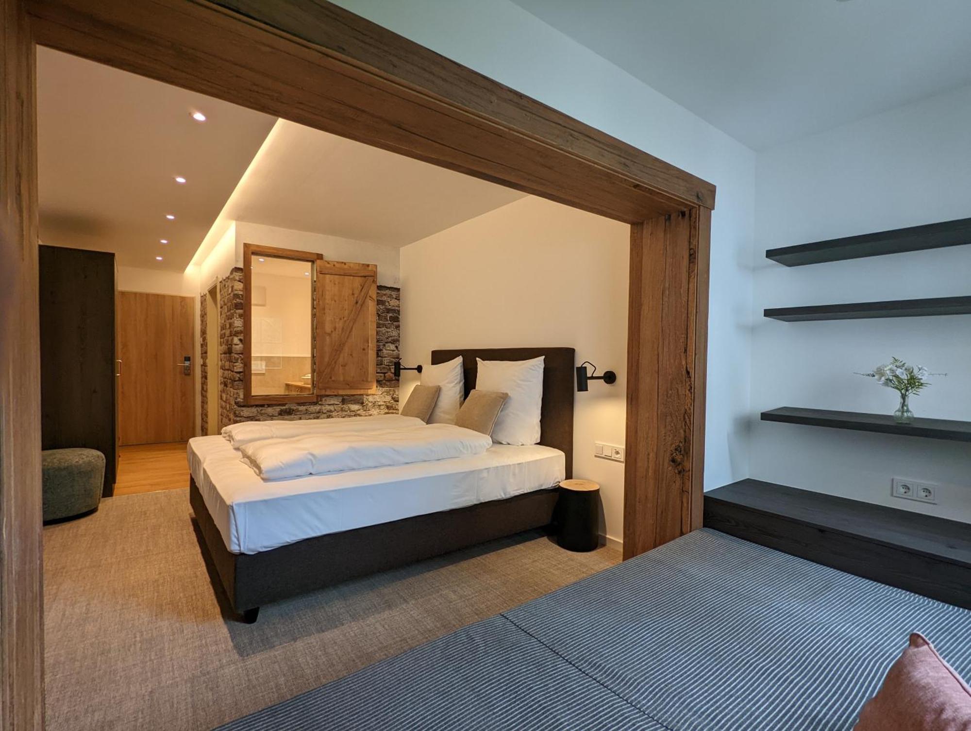 Hotel Und Weingut Karlsmuehle Mertesdorf ภายนอก รูปภาพ