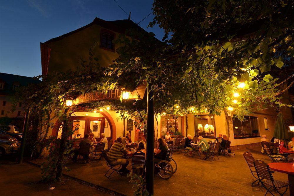 Hotel Und Weingut Karlsmuehle Mertesdorf ภายนอก รูปภาพ